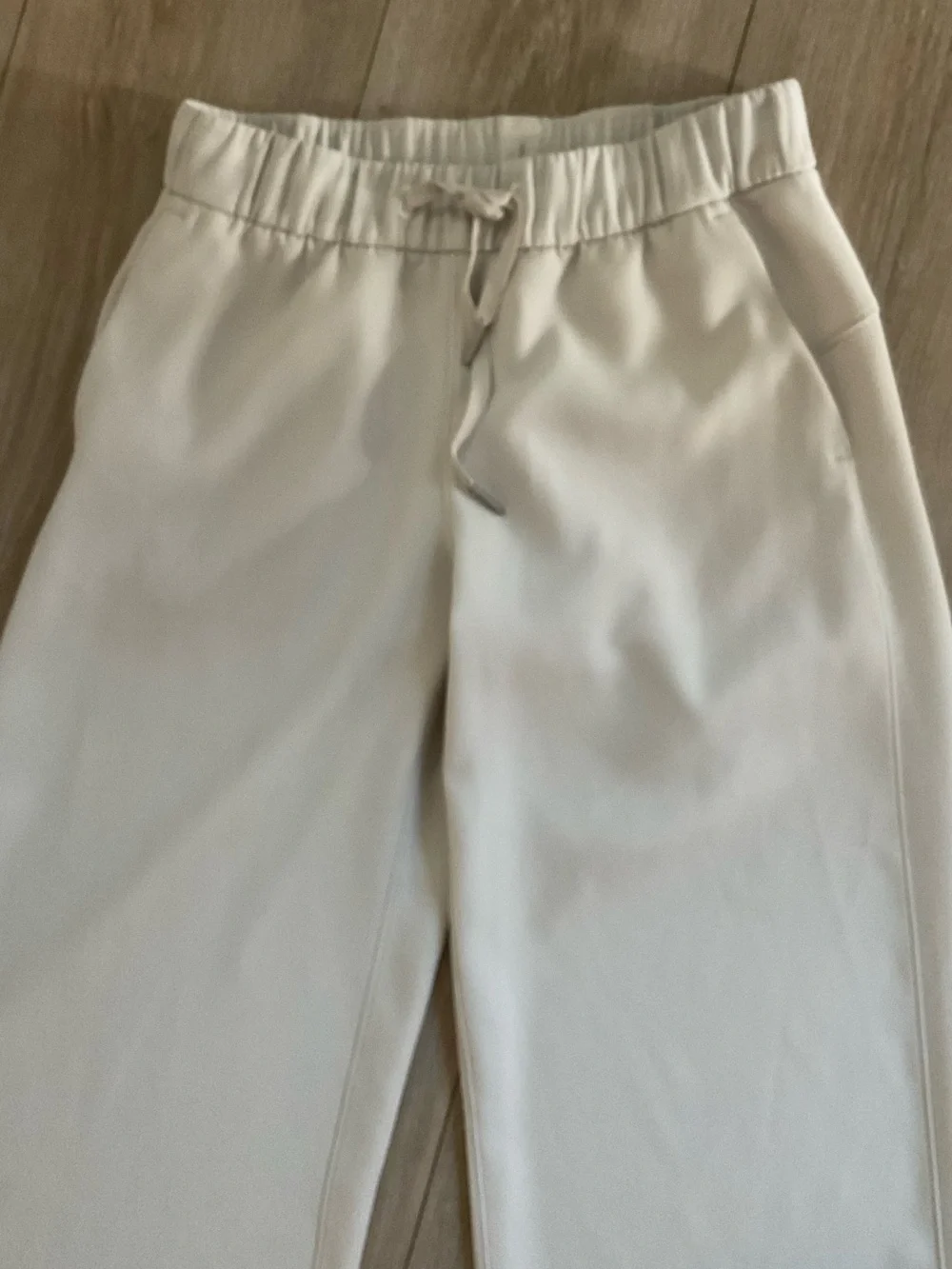 lululemon athletica Cropped Wide-Leg Drawstring Pants in Cream